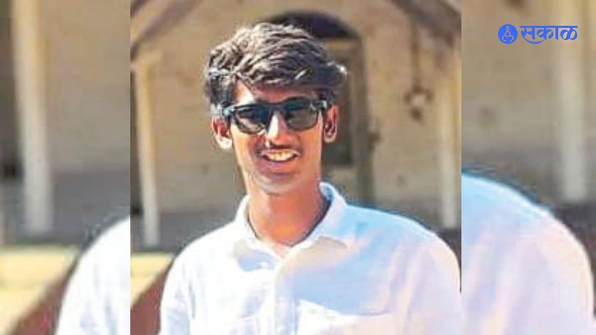 Kolhapur Student End Life : वडील, भावाने गाडीवरून कॉलेजला सोडलं नाही; चिडून थेट गळफासचं घेतला, कोल्हापुरातील घटनेनं खळबळ