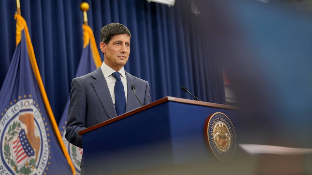 Fed ruling, JetBlue FL strategy, Intel-Apple deal plus updates in Morning Squawk