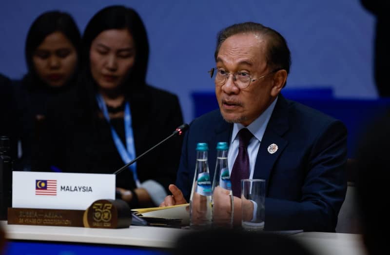 Malaysia's diplomatic balancing act boosts economy, officials say