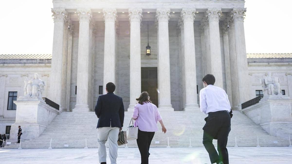 US Supreme Court Rejects Trump Executive Order on Birthright Citizenship in Divided Ruling