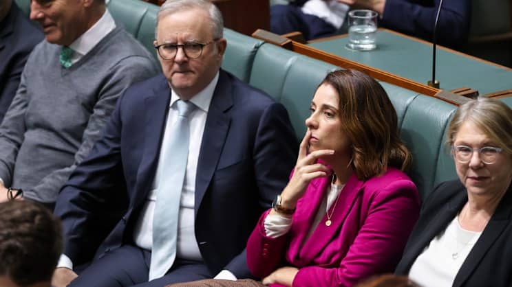 Coalition and Greens Unite to Delay Labor’s Gambling Advertising Bill