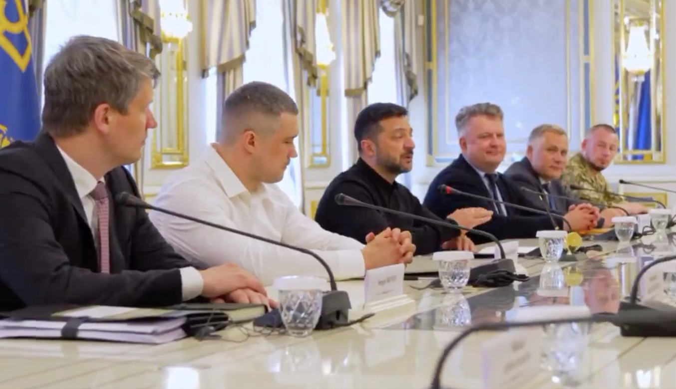 Zelensky Mocks Russian Push as Putin Extends Donbas Deadline on War's 1588th Day