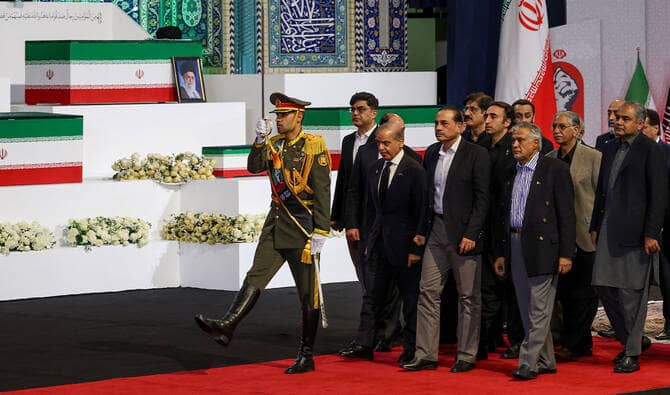 Shehbaz Sharif Heads Pakistani Delegation to Khamenei's Funeral in Iran