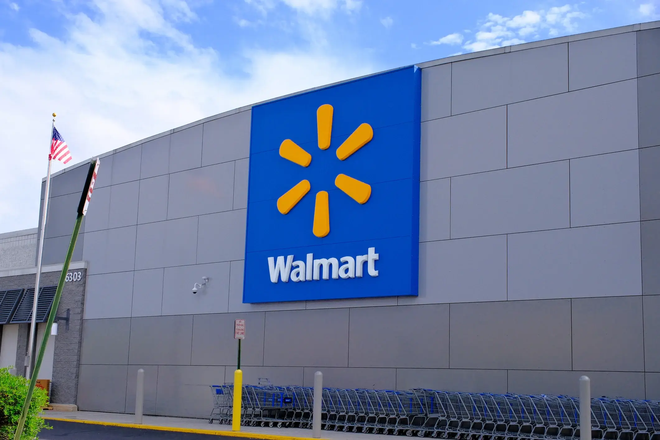 Walmart Welcomes New Staff as Shoppers Express Joy