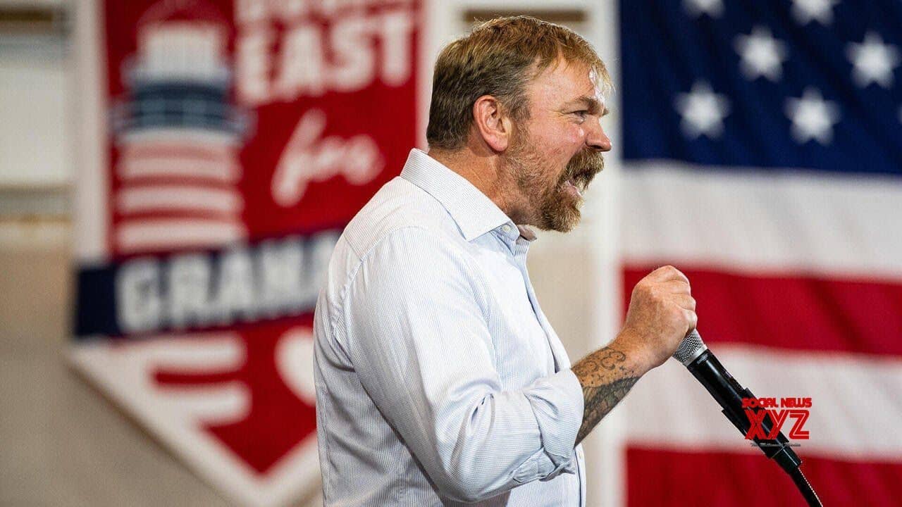 Maine Democrats Plan Nominating Convention Following Graham Platner Exit Amid Qatar Aircraft Controversy