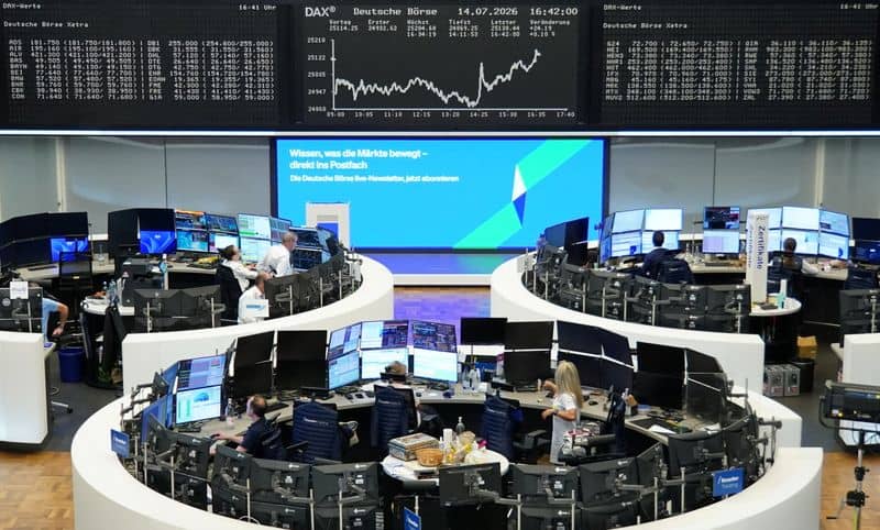 European Shares Rise on Luxury Sector Gains Amid War Fears, Telecom Weakness