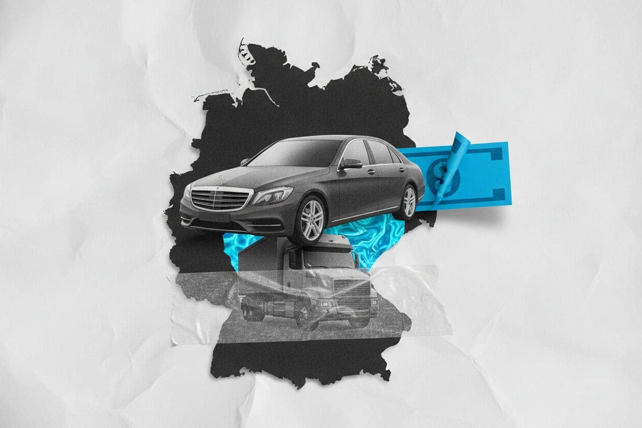 Mercedes-Benz Shares Rise, Boosting DAX Index After Strong Second Quarter Results