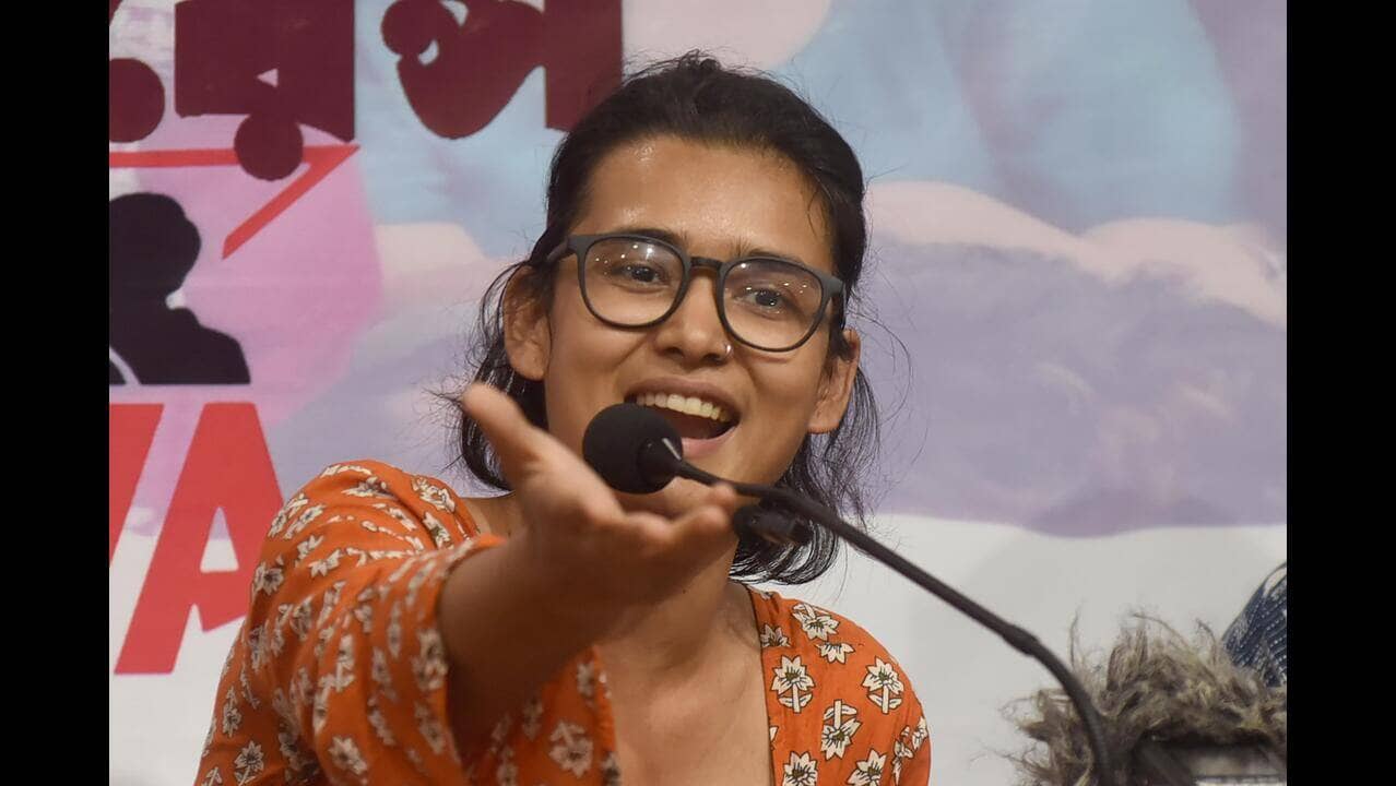 Neha Bora Criticizes Political Landscape in Bengal as Disappointing