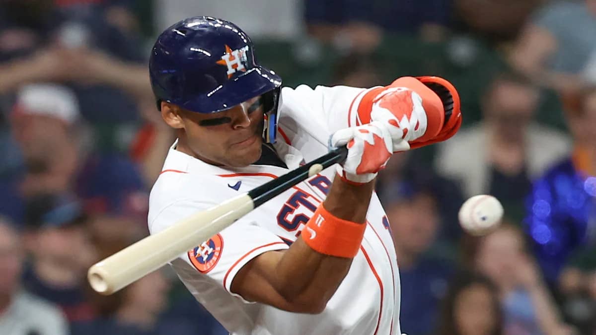 Waiver Wire Picks: Cam Smith, Matt McLain, Brett Bateman Lead Fantasy Baseball Additions