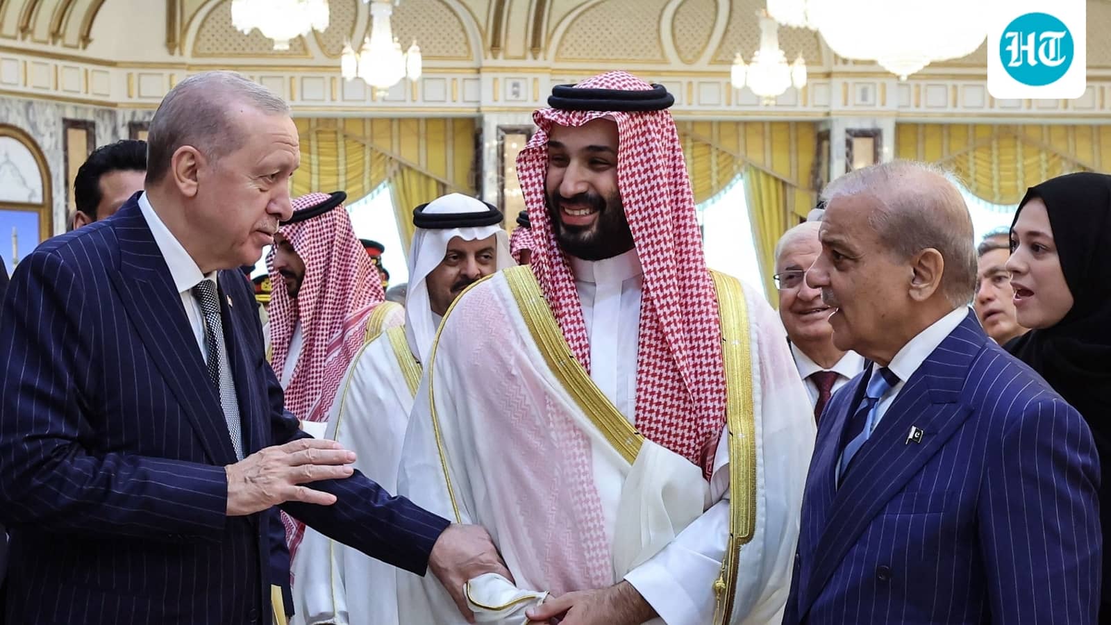 Saudi Arabia, Pakistan, and Turkey Sign Mecca Defense Pact to Counter US Uncertainty