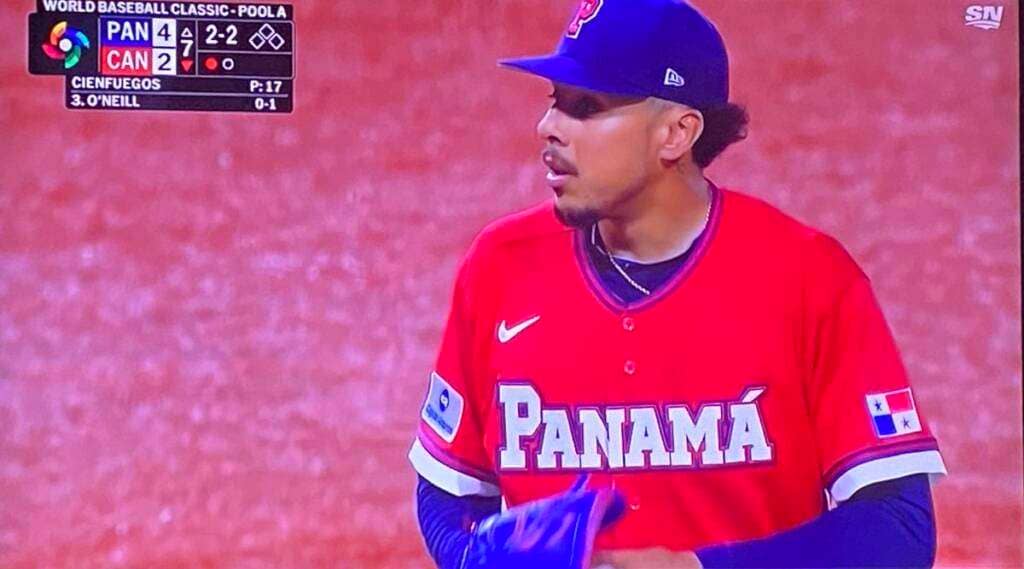 Quebec Capitales Re-sign Miguel Cienfuegos