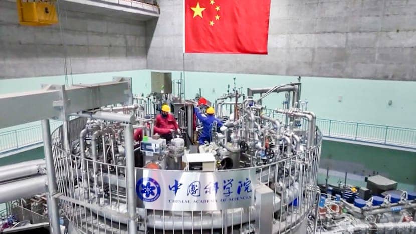 Global Nuclear Energy Race Expands From Texas Mines To Japanese Waters