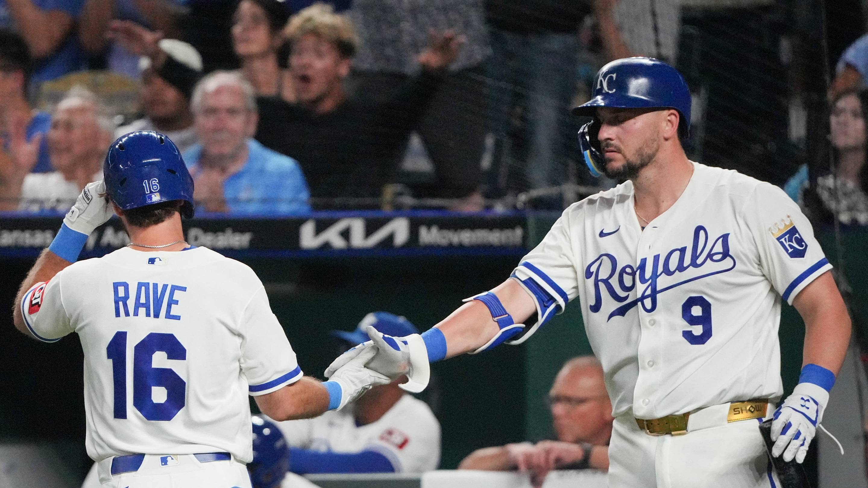 Royals Extend Winning Streak to Five Games With Eighth-Inning Double Against Athletics