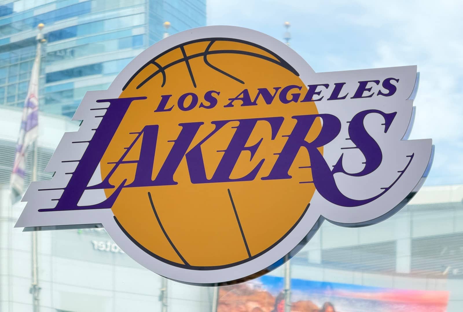 Former Lakers Owners Invest in San Diego Padres