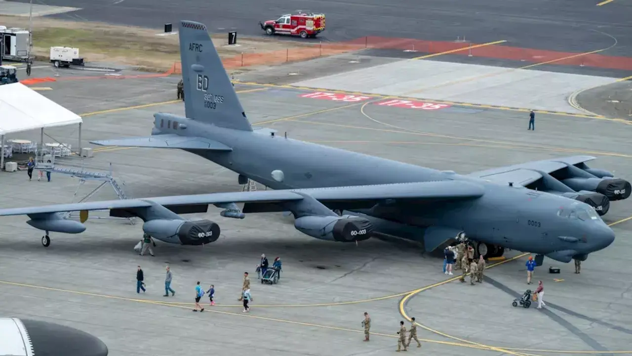 US Air Force Awards $766 Million for B-52 Radar and Weapons Modernization