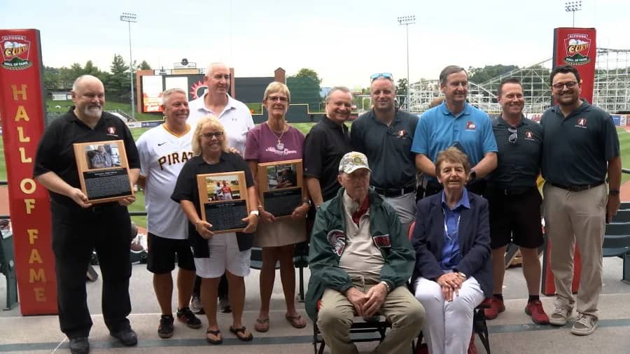 Lozinak Family Calls Hall of Fame Honor the 'Cherry on Top'