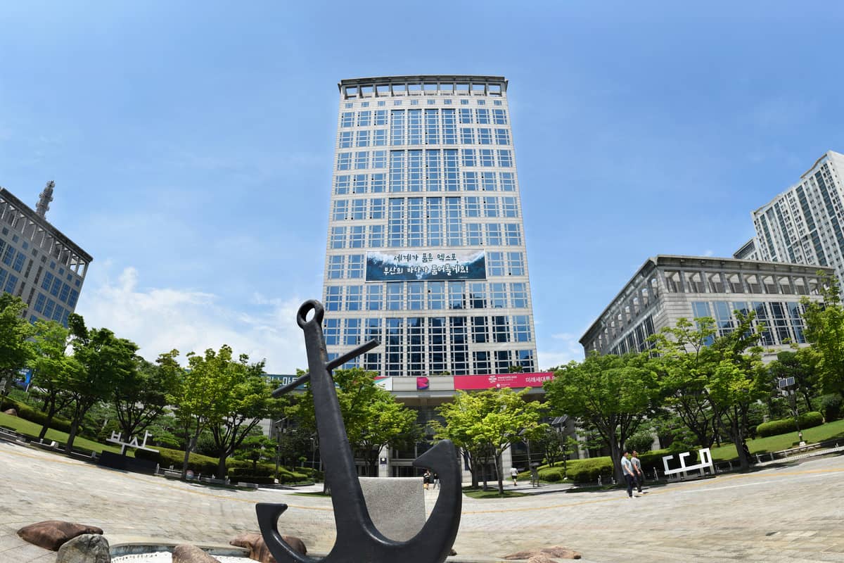 Shipbuilders Outline Survival Plan at Busan Summit