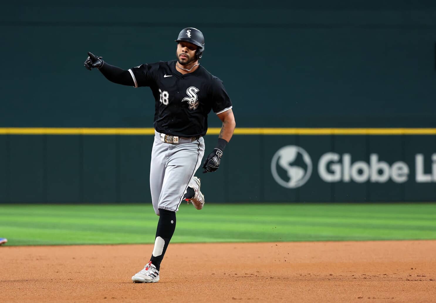 White Sox Acquire Tommy Pham for Grit and Offense as Rosters Expand