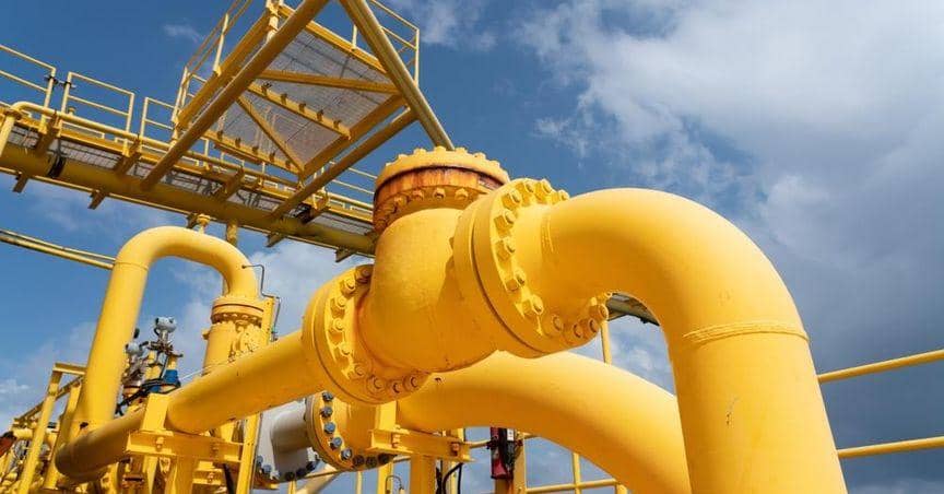 Santos Stock Rises Amid Crude Oil Spike and Asset Diversification