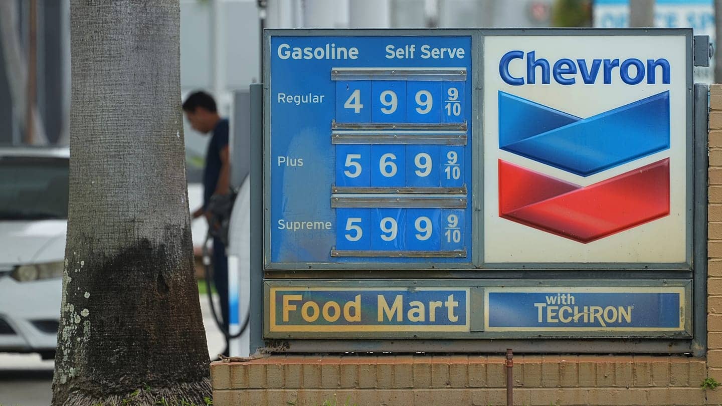 US Energy Secretary Visits Venezuela as Chevron Plans Expansion