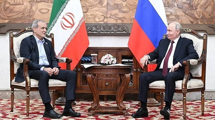 Putin and Pezeshkian Strengthen Strategic Partnership During Bishkek Meetings