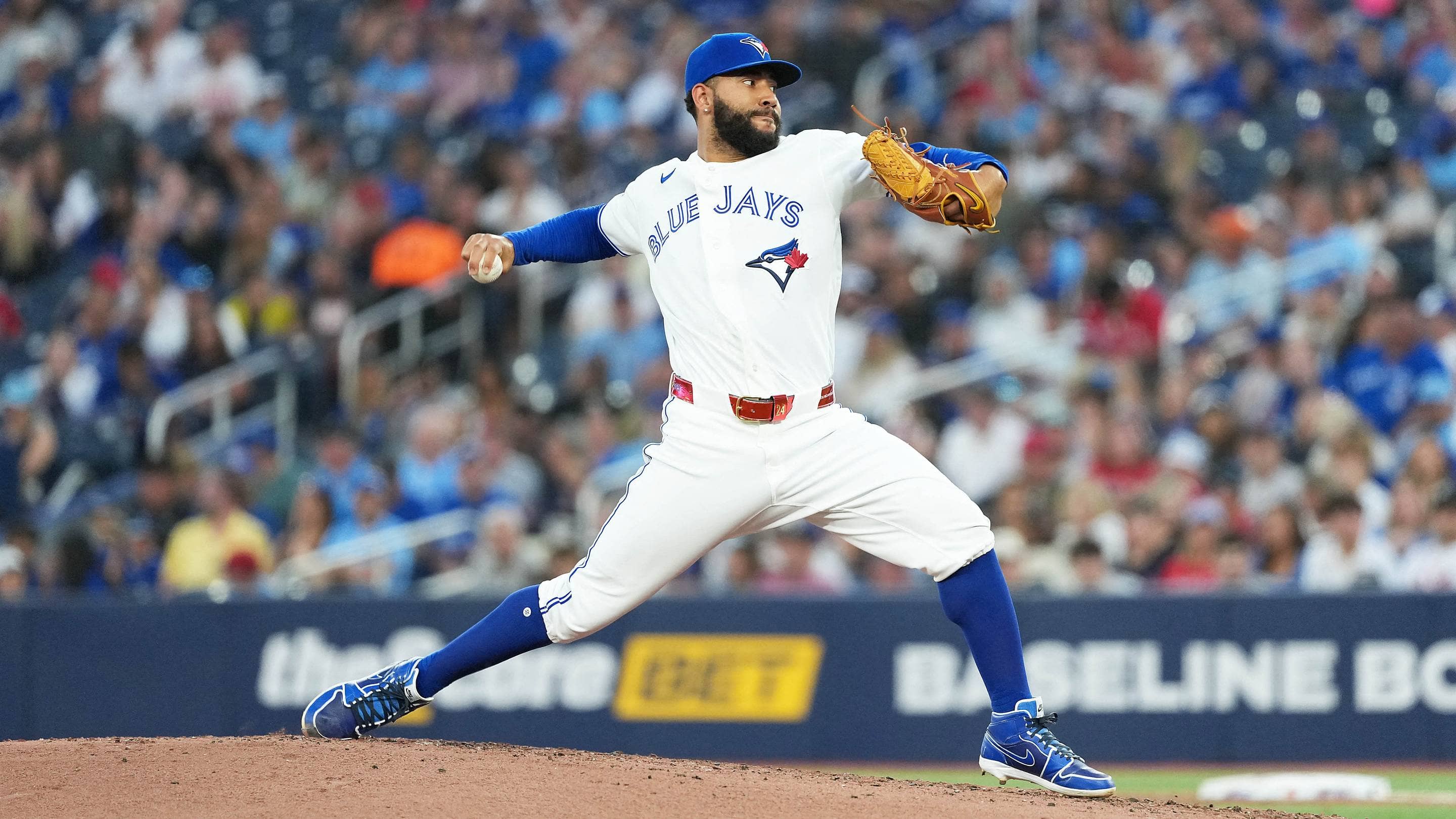 Mariners Sign Former Blue Jays Pitcher Simeon Woods Richardson for Relief Role