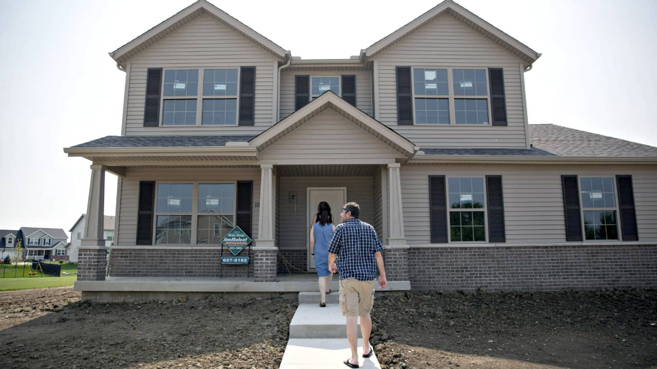 30-Year Fixed Mortgage Rates Reach 6.71%, Marking Highest Level in Over a Year