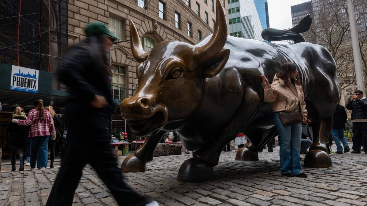 HSBC Increases S&P 500 Year-End Price Target to 8,100