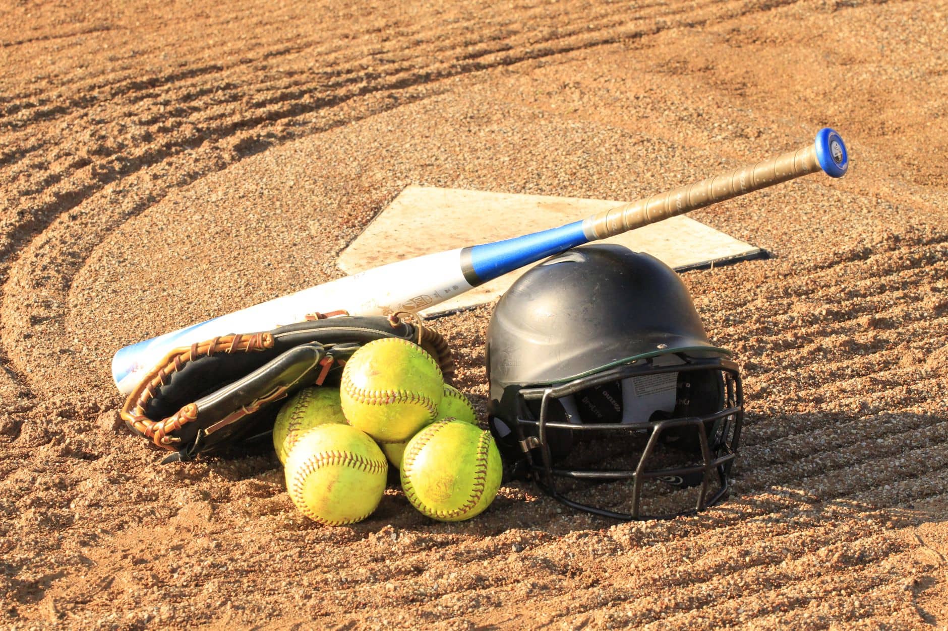 Racine PRCS Schedules Fall Adult Softball Games at Island Park and Lincoln-Lockwood