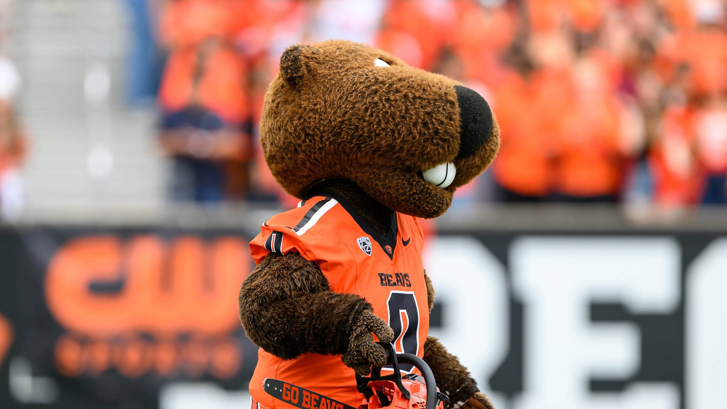 Oregon State Mascot Benny Beaver Appears at Reser Stadium Ahead of Fresno State Matchup
