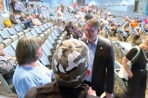 Hill and Begich Display Civility in Kodiak Debate