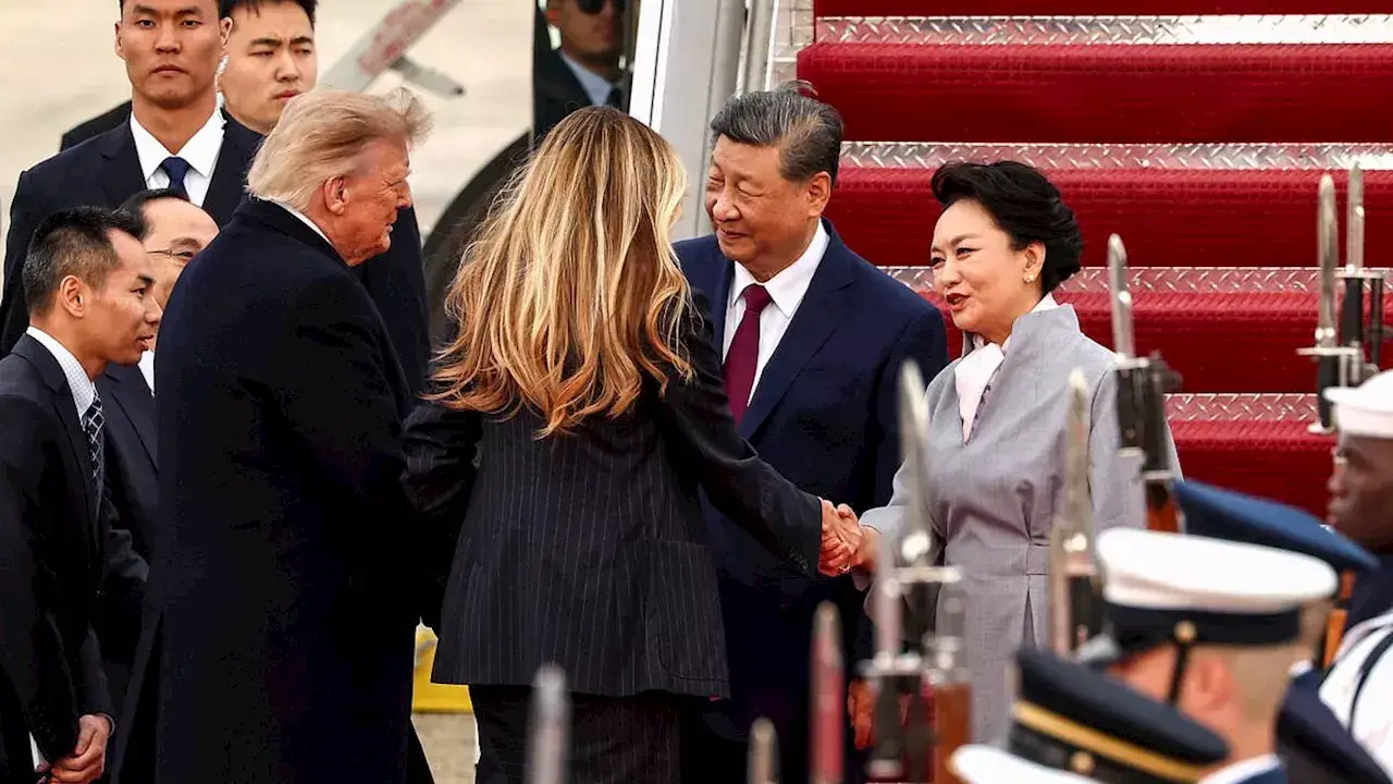 Xi Jinping Arrives in Washington for State Visit, Receives Rare Planeside Welcome from Trump