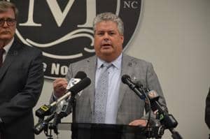 Mooresville Mayor's Last Day; Rejects Link Between Exit and Pants Incident