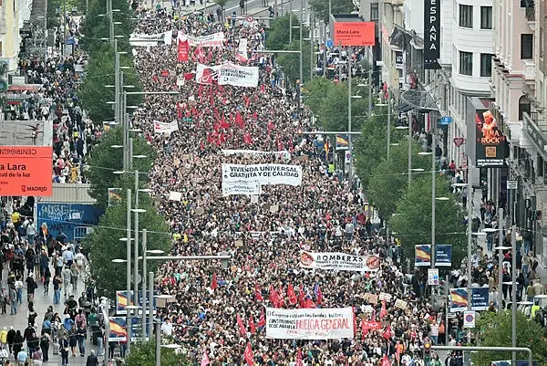 Spain Housing Protests Erupt Following Rejection of Aid Plans