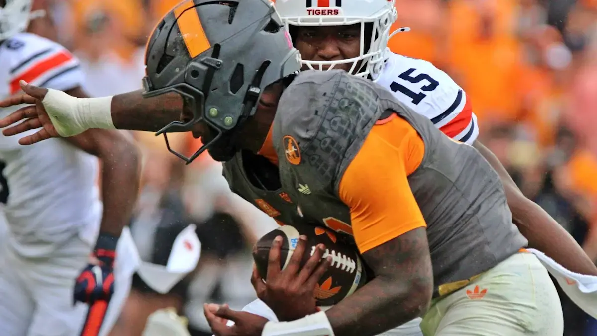 Arkansas-Tennessee Football Injury Report: Updates on Brandon Faizon and Qunicy Rhodes