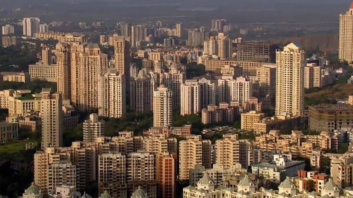 India's Infrastructure Boom Faces Maintenance Challenges Amidst Political Focus