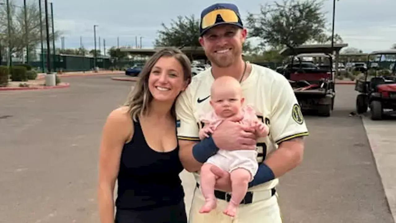 Brewers' Jake Bauers Thanks Wife Lauren for His NLCS Performance