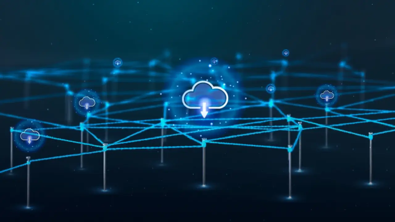 Edge Computing Software Shifts Data Processing to Network Periphery in 2025