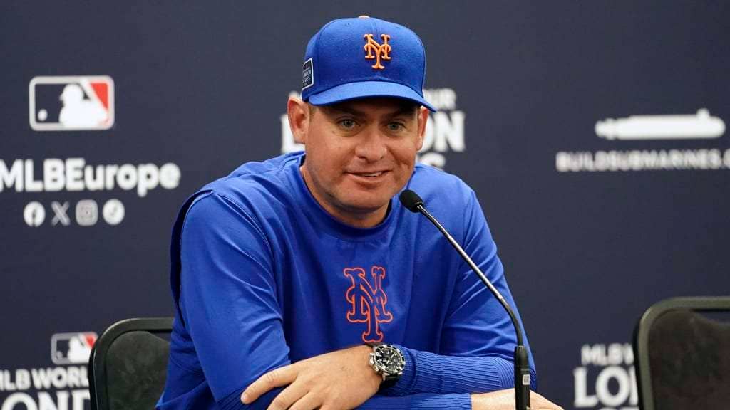 Carlos Mendoza Declines Mariners Manager Offer to Join Phillies Coaching Staff