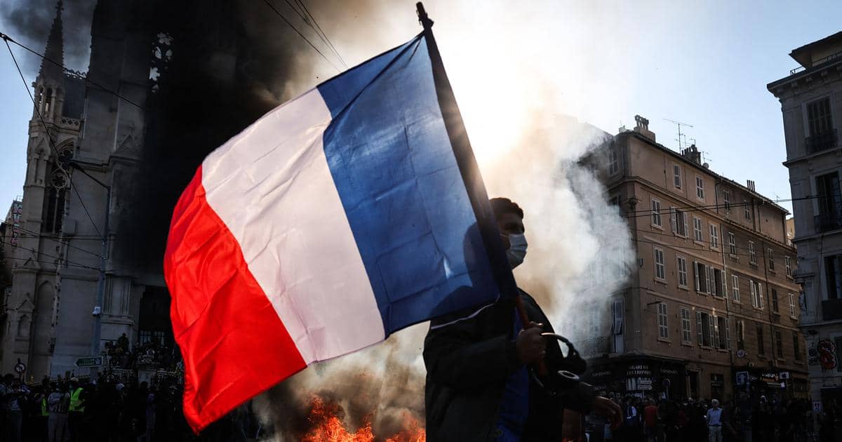 France's Protests Turn to Riots, Boosting Marine Le Pen