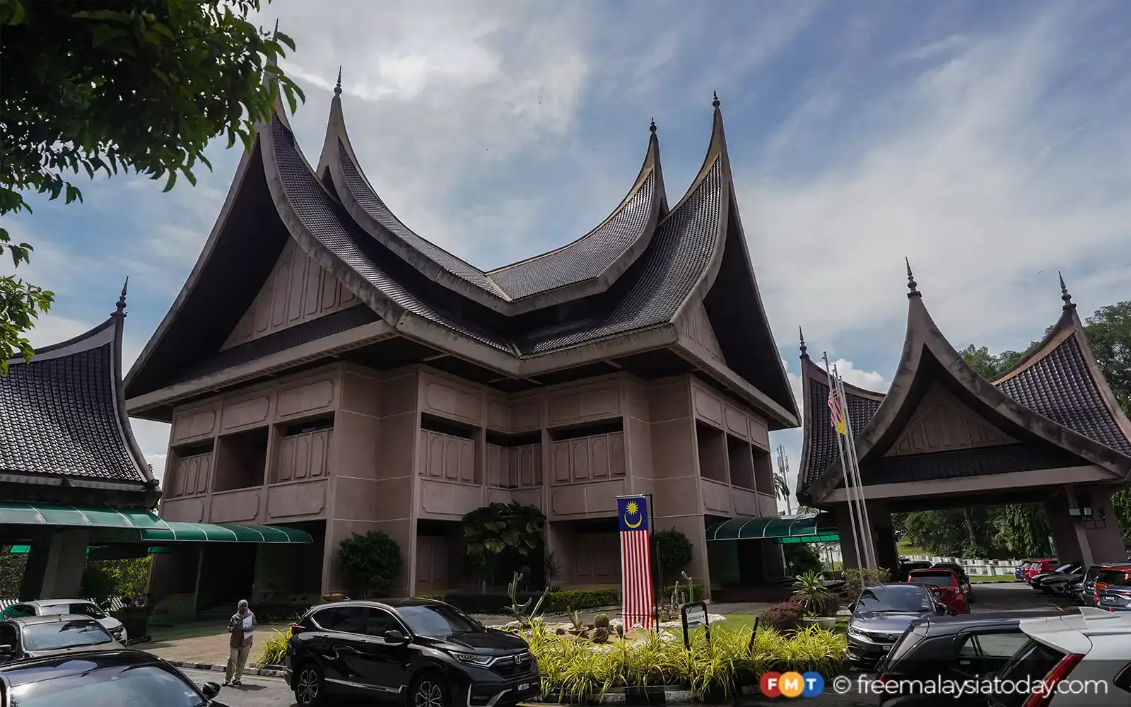 Negeri Sembilan shifts from order to disorder