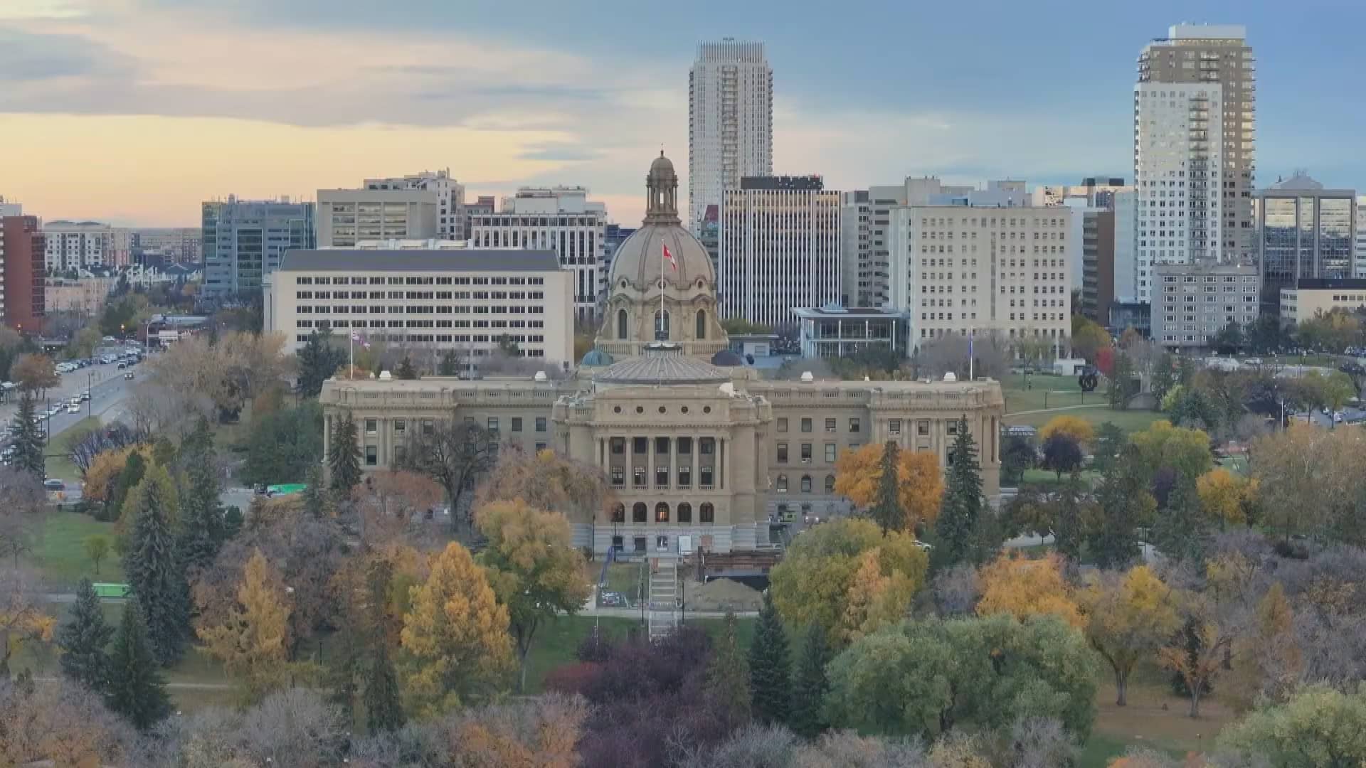 Alberta Premier Danielle Smith Faces Questions Over Slim Immigration Referendum Mandate