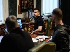Zelenskyy Warns Trump Sanctions Waiver Strengthens Putin