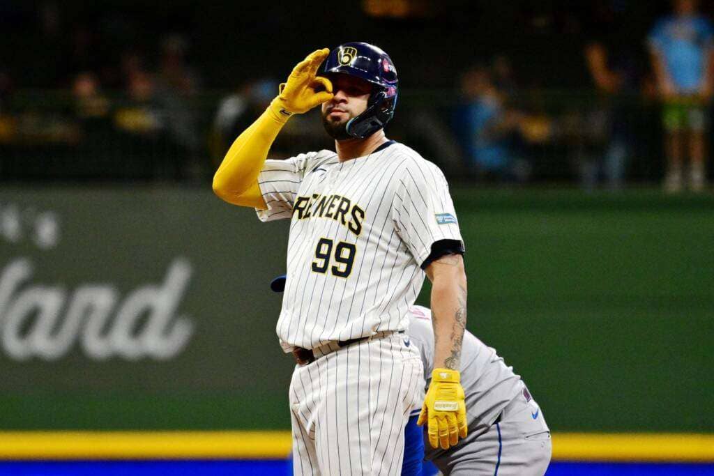 Gary Sanchez Teases Yankees Reunion as Free Agent