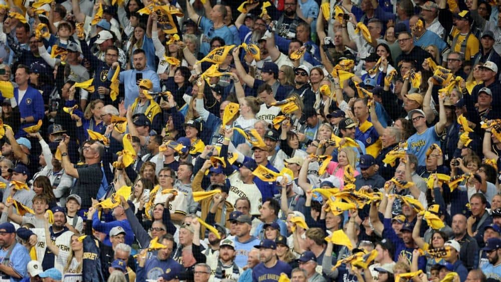 Brewers Celebrate World Series Return with Excitement in Milwaukee and Superior