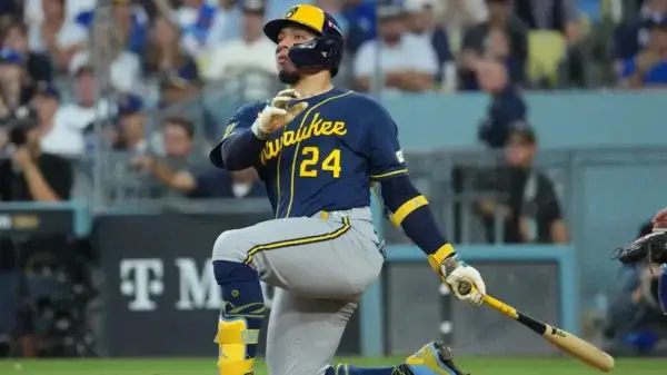 Brewers look to sweep World Series after continuing wild calendar trend with rout