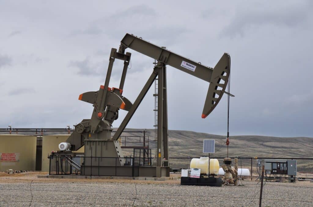 Brent Crude Forecast Targets $112.80 as Key Support Level