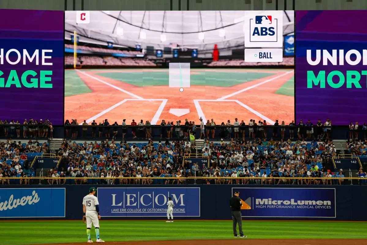 Rays Complete Comeback After Scoreboard Error Declares Brewers Champions