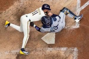 Milwaukee Brewers Win First World Series Title, Defeating Rays in Game 5